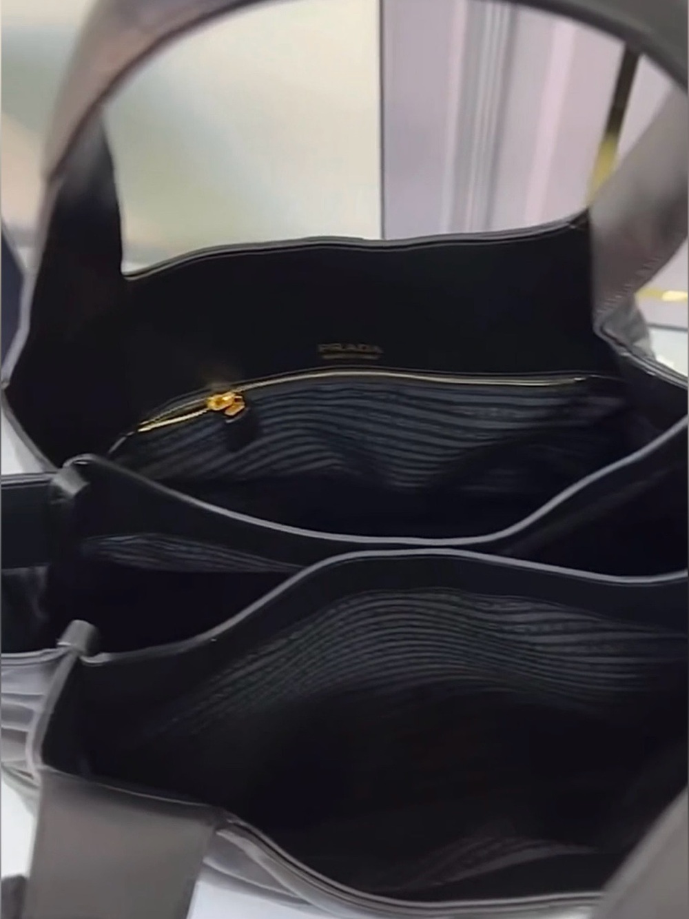 PRADA | Quilted Leather Shoulder Bag | Black-Gold Logo✨ - Picture 4 of 5